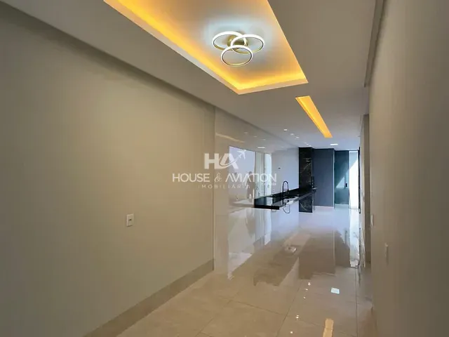 Casa 3 quartos e 4 banheiros, à venda, no bairro Vila Mariana em Aparecida de Goiânia