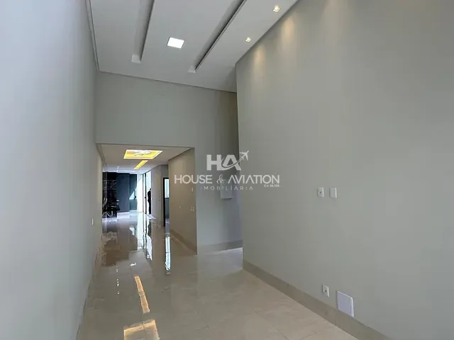 Casa 3 quartos e 4 banheiros, à venda, no bairro Vila Mariana em Aparecida de Goiânia