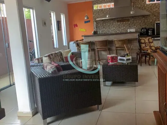 Sobrado com 553m² 3 quartos e 3 banheiros, à venda, no bairro CONDOMÍNIO VIRGÍNIA em ARARAQUARA