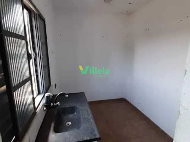 Casa 2 quartos e 1 banheiro, à venda, no bairro Vila Ferlópolis em Itaquaquecetuba