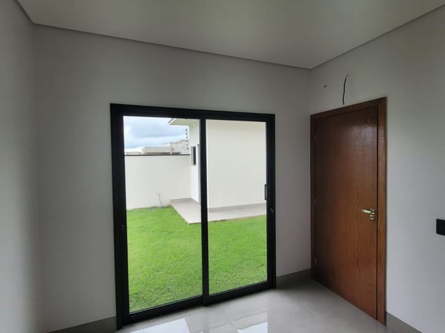 Casa com 372m² 3 quartos e 1 banheiro, à venda, no bairro Residencial Paris em Sinop
