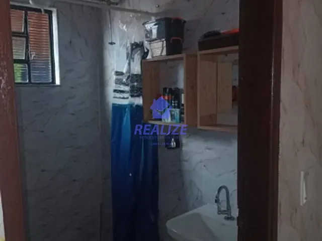 Casa com 250m² 3 quartos e 1 banheiro, à venda ou para alugar, no bairro Parque dos Pinheiros em Botucatu
