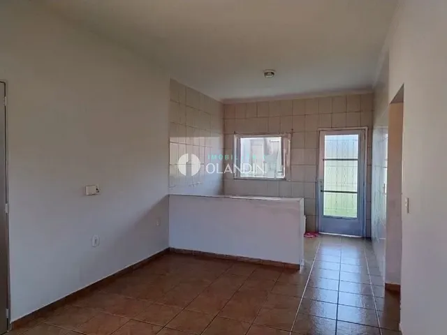 Casa com 351m² 3 quartos e 2 banheiros, à venda, no bairro Parque Res Dna Leda em Artur Nogueira