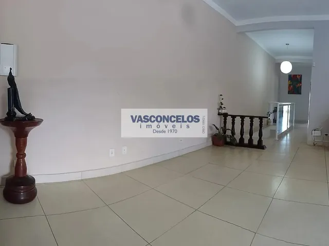 Casa com 500m² 3 quartos e 4 banheiros, à venda, no bairro Vila Menino Jesus em Caçapava