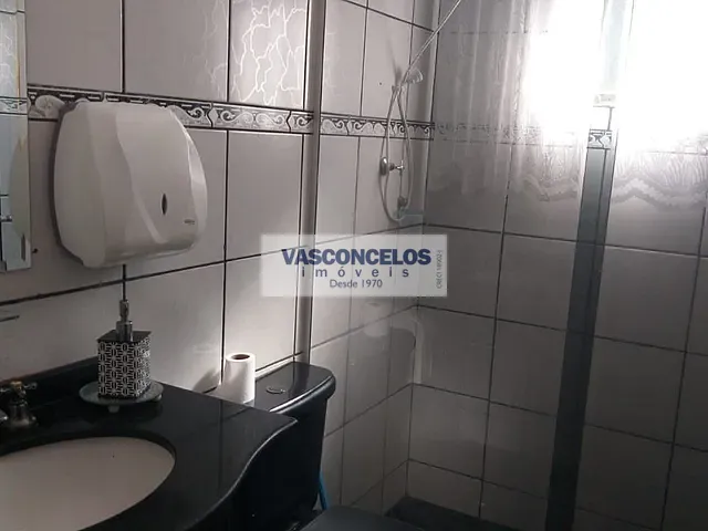 Casa com 300m² 2 quartos e 3 banheiros, à venda, no bairro Jardim Diamante em São José dos Campos