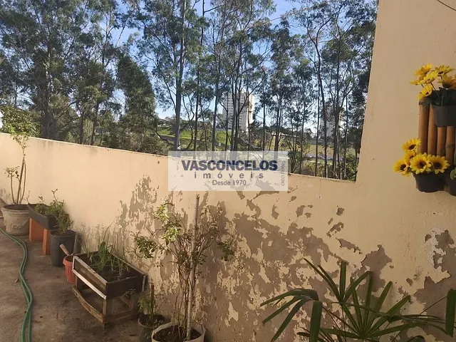 Casa com 300m² 2 quartos e 3 banheiros, à venda, no bairro Jardim Diamante em São José dos Campos