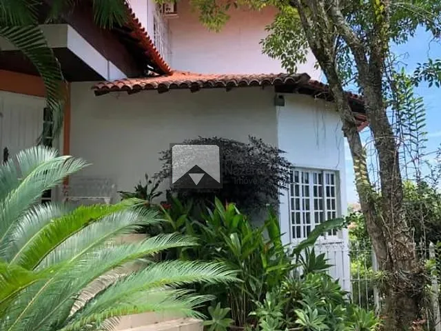 Casa com 400m² 4 quartos e 4 banheiros, à venda, no bairro Badu em Niterói