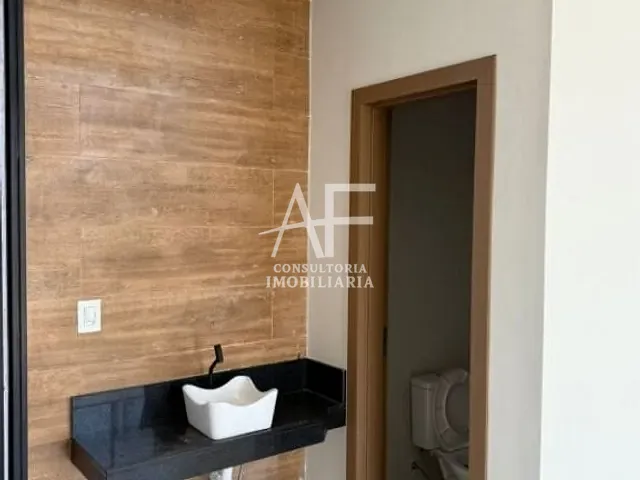 Casa com 250m² 3 quartos e 4 banheiros, à venda ou para alugar, no bairro Granjas Rurais Reunidas São Judas Tadeu em Taubaté
