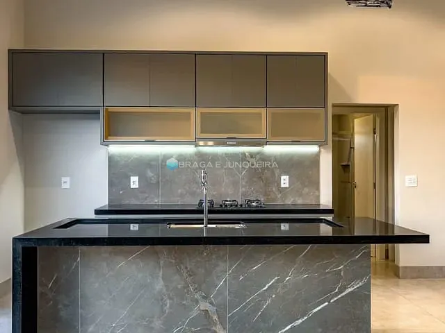 Casa com 280m² 3 quartos e 6 banheiros, à venda, no bairro Residencial Maria Júlia em São José do Rio Preto