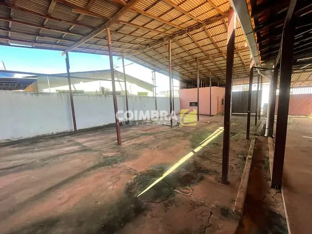 Casa com 750m² 4 quartos e 1 banheiro, à venda, no bairro Aeroporto Velho em Santarém