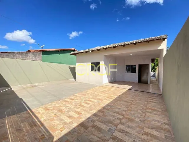 Casa com 300m² 3 quartos e 2 banheiros, à venda, no bairro Setor Bela Vista em Formosa