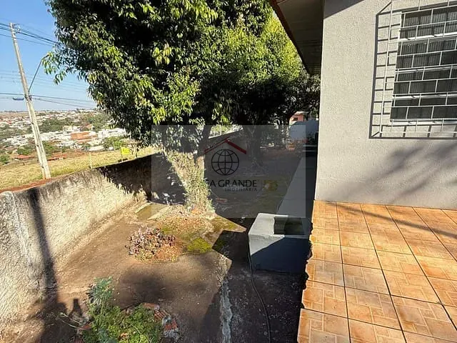 Casa com 307m² 2 quartos e 1 banheiro, à venda, no bairro Jardim Alto da Boa Vista em Rolândia