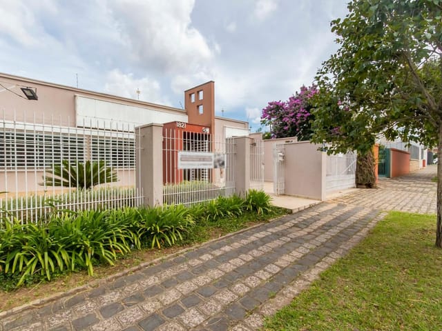 Casa com 616m² 15 quartos e 8 banheiros, à venda, no bairro Bigorrilho em Curitiba