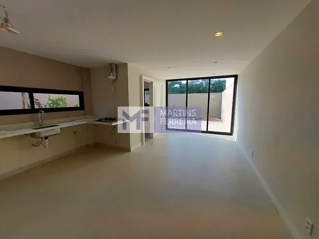 Casa 3 quartos e 3 banheiros, para alugar, no bairro Recreio dos Bandeirantes em Rio de Janeiro
