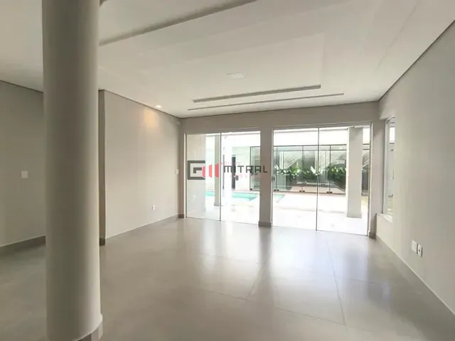 Casa 4 quartos e 5 banheiros, para alugar, no bairro Esperança em Londrina
