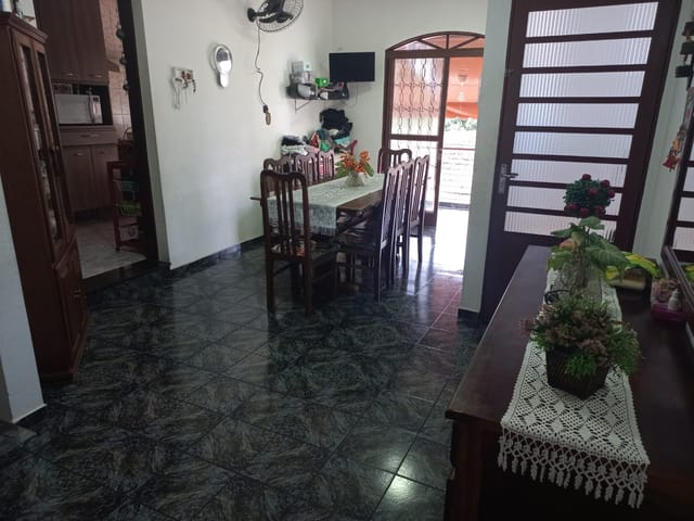 Casa com 1853m² 3 quartos e 2 banheiros, à venda, no bairro São Geraldo em Aparecida