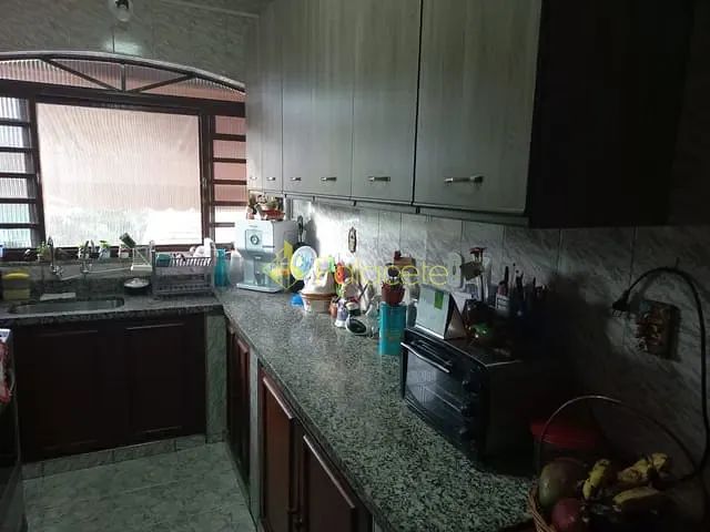 Casa com 1853m² 3 quartos e 2 banheiros, à venda, no bairro São Geraldo em Aparecida