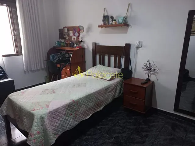 Casa com 1853m² 3 quartos e 2 banheiros, à venda, no bairro São Geraldo em Aparecida