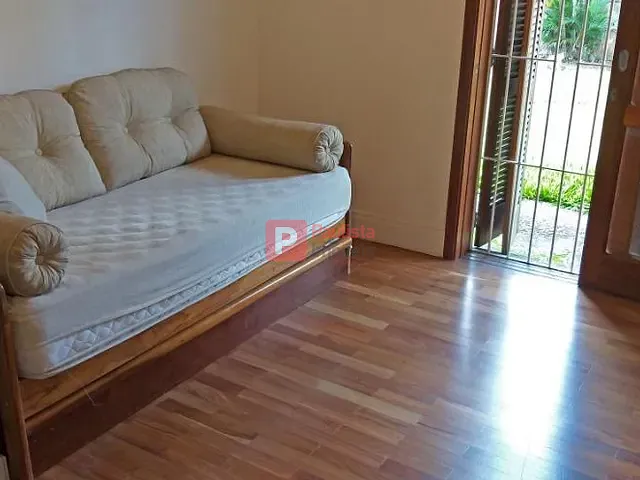 Casa com 1076m² 4 quartos e 3 banheiros, à venda, no bairro Vila Santo Antônio em Cotia