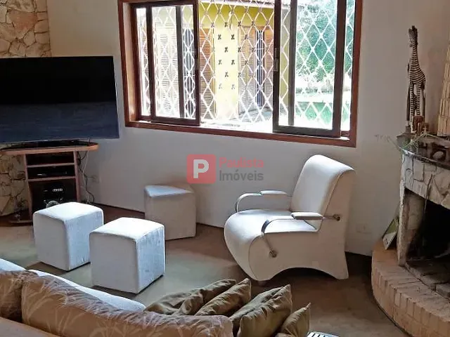 Casa com 1076m² 4 quartos e 3 banheiros, à venda, no bairro Vila Santo Antônio em Cotia