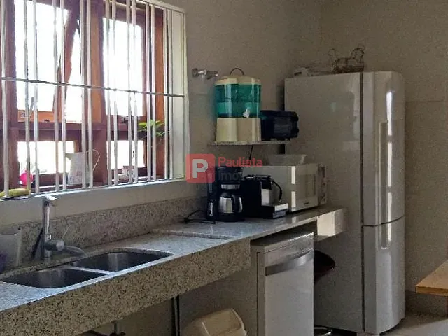 Casa com 1076m² 4 quartos e 3 banheiros, à venda, no bairro Vila Santo Antônio em Cotia