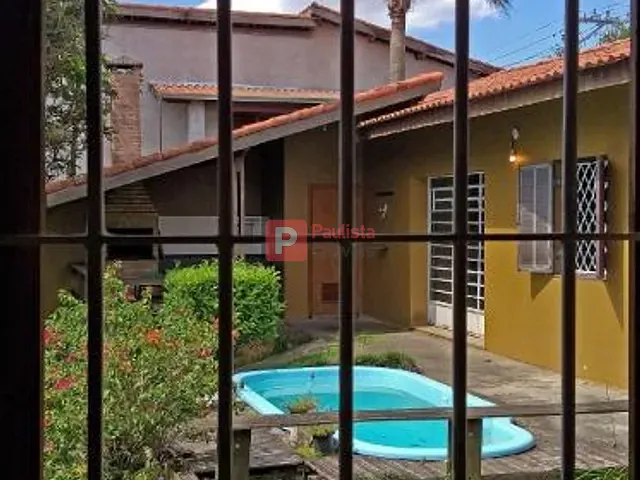 Casa com 1076m² 4 quartos e 3 banheiros, à venda, no bairro Vila Santo Antônio em Cotia
