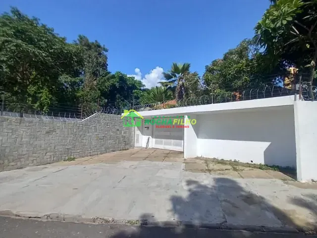 Casa com 2000m² 4 quartos e 4 banheiros, à venda ou para alugar, no bairro Planalto em Teresina