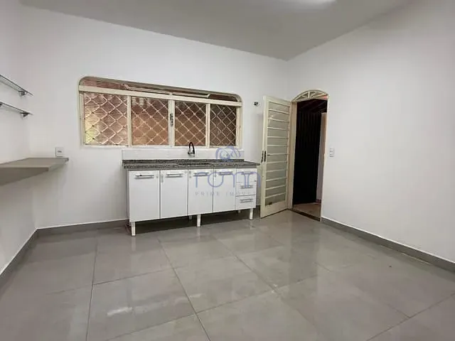 Casa 4 quartos e 1 banheiro, para alugar, no bairro Vila Ercília em São José do Rio Preto