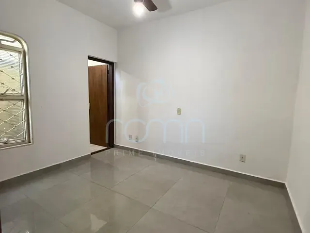 Casa 4 quartos e 1 banheiro, para alugar, no bairro Vila Ercília em São José do Rio Preto
