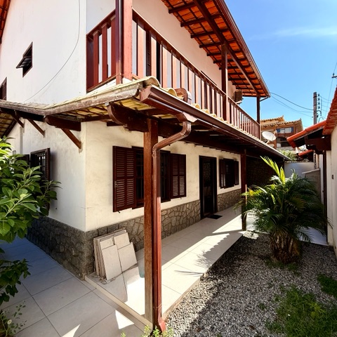 Casa com 230m² 4 quartos e 3 banheiros, à venda, no bairro Braga em Cabo Frio