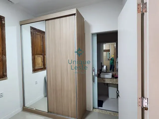 Casa com 400m² 3 quartos e 2 banheiros, à venda, no bairro Santa Tereza em Belo Horizonte