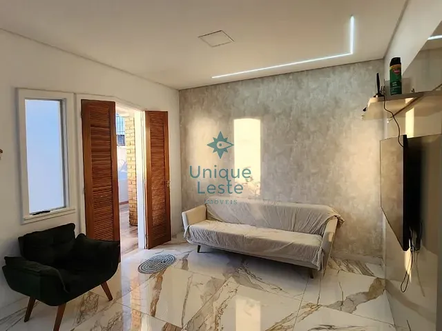 Casa com 400m² 3 quartos e 2 banheiros, à venda, no bairro Santa Tereza em Belo Horizonte