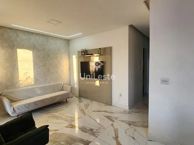 Casa com 400m² 3 quartos e 2 banheiros, à venda, no bairro Santa Tereza em Belo Horizonte