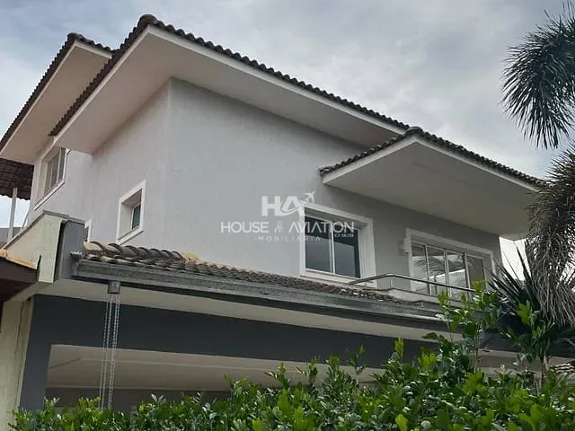 Casa 4 quartos e 4 banheiros, para alugar, no bairro Loteamento Portal do Sol II em Goiânia