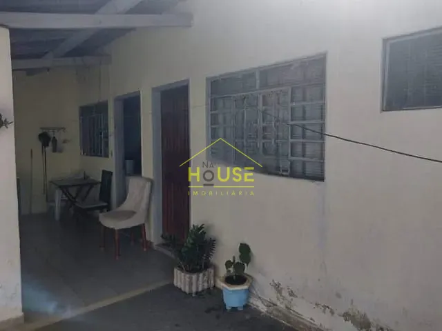 Casa com 324m² 2 quartos e 1 banheiro, à venda, no bairro Jardim Bom Clima em Votuporanga