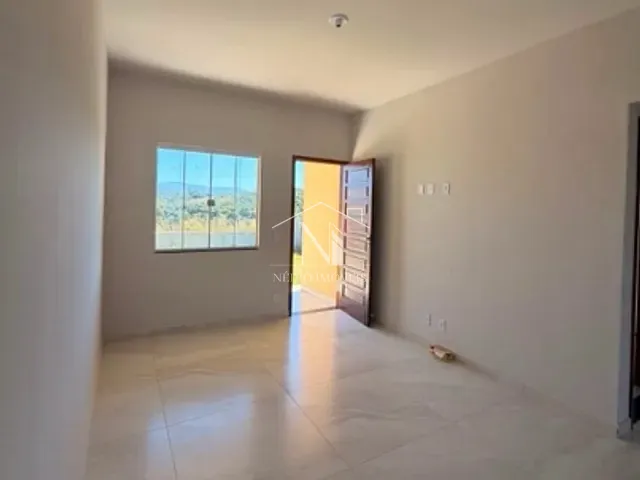 Casa com 398m² 2 quartos e 1 banheiro, à venda, no bairro Jacaroá em Maricá