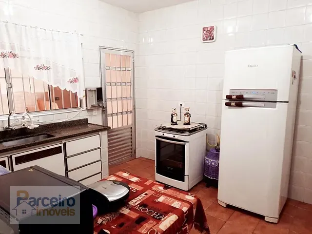 Sobrado com 350m² 4 quartos e 3 banheiros, à venda, no bairro Vila Brasil em São Paulo