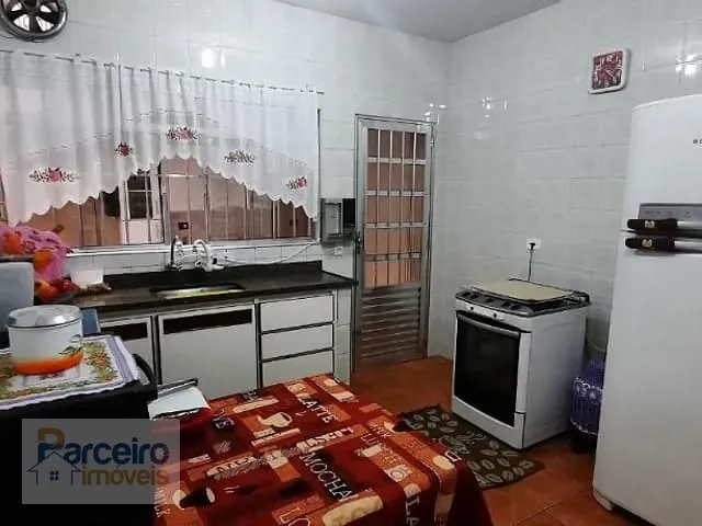 Sobrado com 350m² 4 quartos e 3 banheiros, à venda, no bairro Vila Brasil em São Paulo