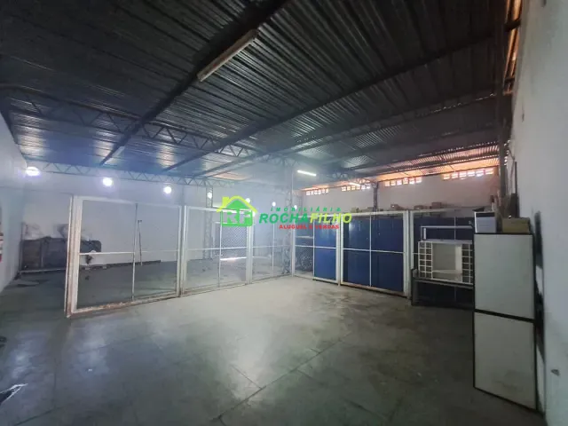 Casa com 1800m², à venda, no bairro Lorival Parente em Teresina