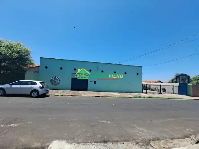 Casa com 1800m², à venda, no bairro Lorival Parente em Teresina