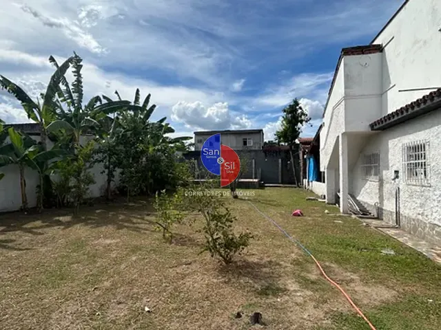 Casa 3 quartos e 3 banheiros, à venda, no bairro Jardim da Paz (Praia de Mauá) em Magé