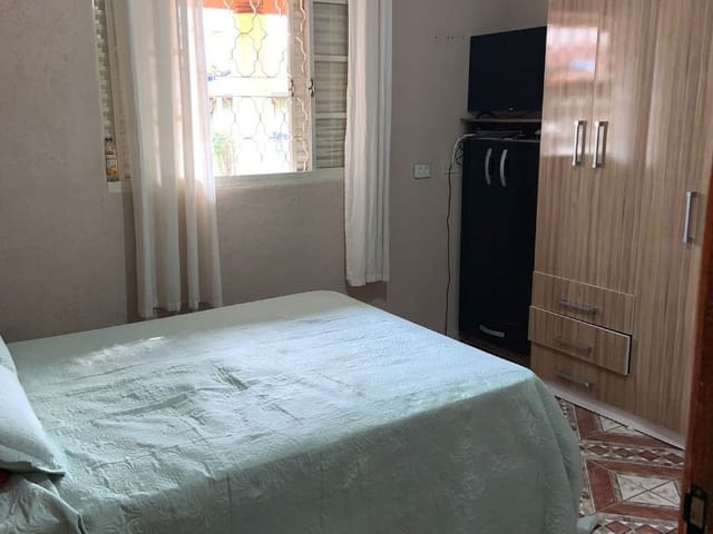 Casa com 400m² 2 quartos e 2 banheiros, à venda, no bairro Mantiqueira em Extrema
