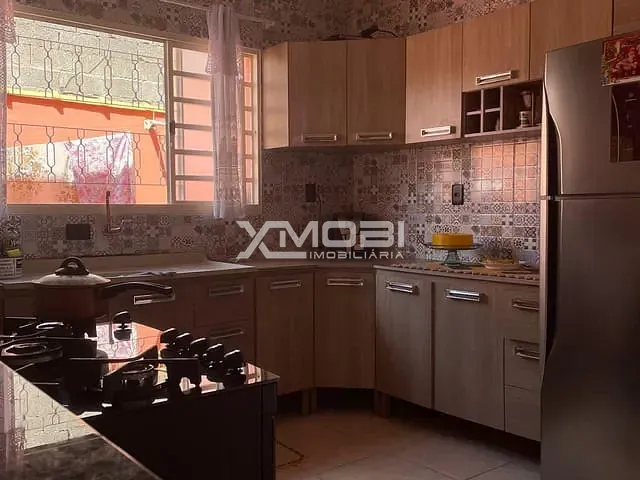 Casa com 300m² 2 quartos e 2 banheiros, à venda, no bairro Vila Ypê em Jarinu