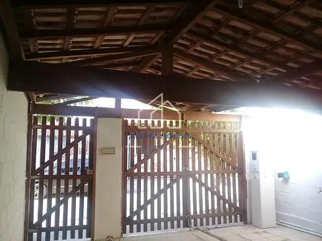 Casa 2 quartos e 1 banheiro, à venda, no bairro Comercial e Residencial Jardim Mariana em Pindamonhangaba