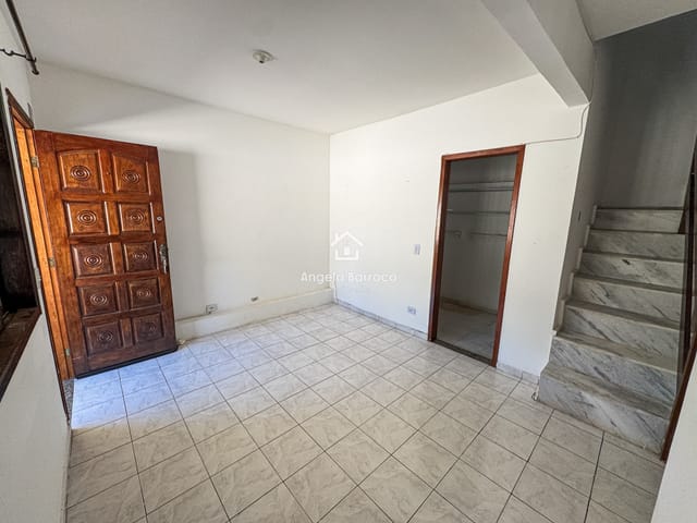 Casa 2 quartos e 2 banheiros, para alugar, no bairro Jardim Atlântico Central (Itaipuaçu) em Maricá