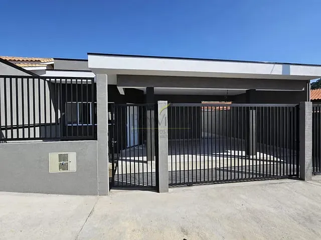 Casa 3 quartos e 3 banheiros, à venda, no bairro Girassóis em Piracaia