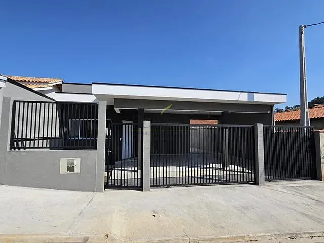 Casa 3 quartos e 3 banheiros, à venda, no bairro Girassóis em Piracaia
