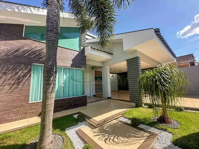 Casa com 440m² 3 quartos e 4 banheiros, à venda, no bairro Jardim São Pedro em Apucarana