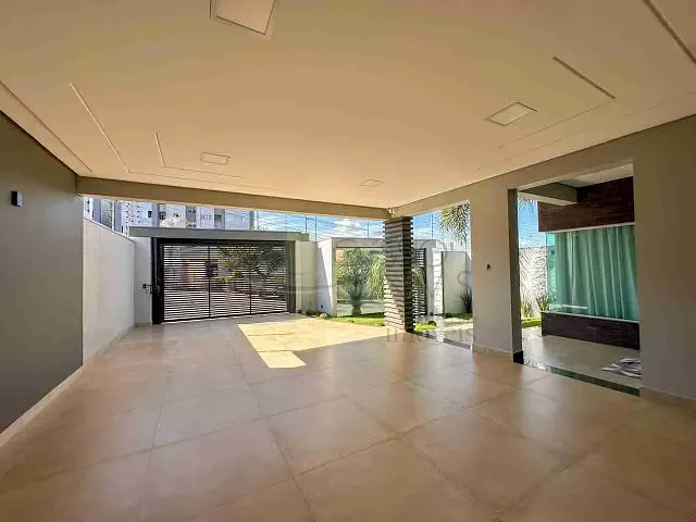 Casa com 440m² 3 quartos e 4 banheiros, à venda, no bairro Jardim São Pedro em Apucarana