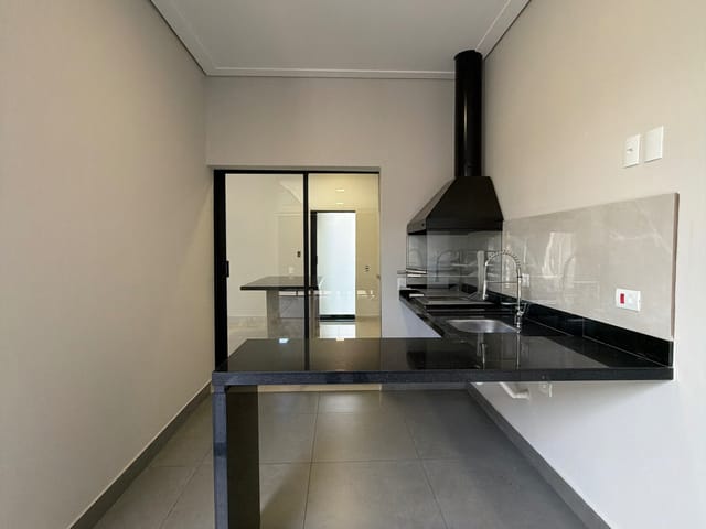 Casa 3 quartos e 1 banheiro, à venda, no bairro Parque Universitário em Americana